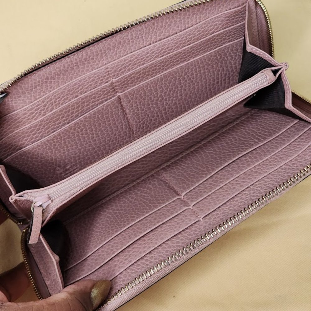 Gucci Leather Zippy Wallet - Picture 4 of 10